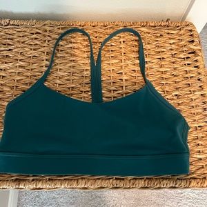 Green lululemon sports bra